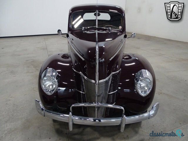 1940' Ford Deluxe photo #2