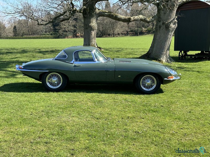 1961' Jaguar E-Type photo #2