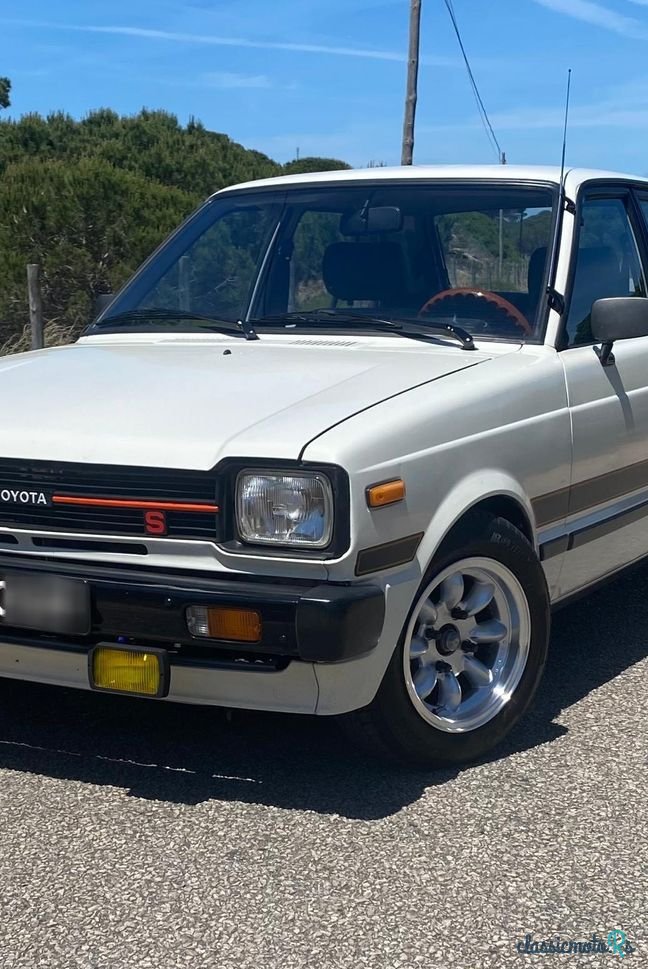 1982' Toyota Starlet photo #3