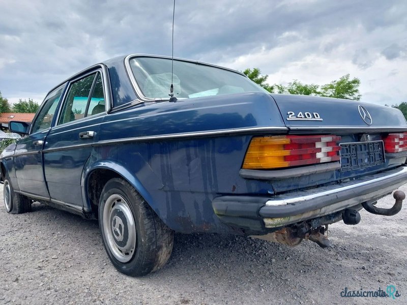 1976' Mercedes-Benz W123 photo #5