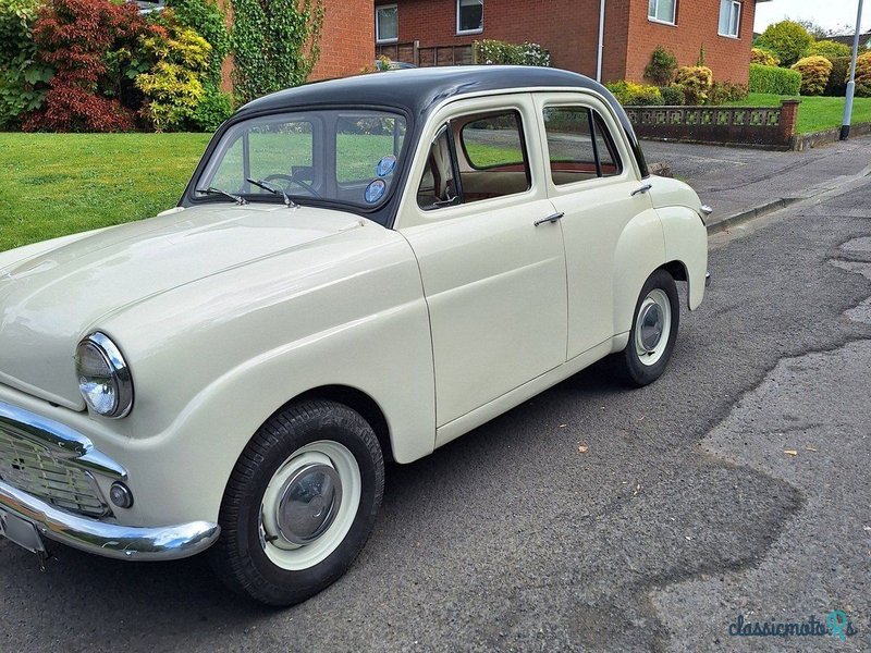 1958' Standard 10 photo #1