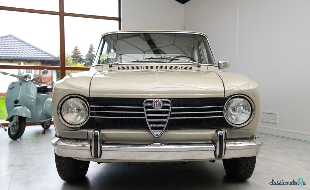 1968' Alfa Romeo Giulia photo #2