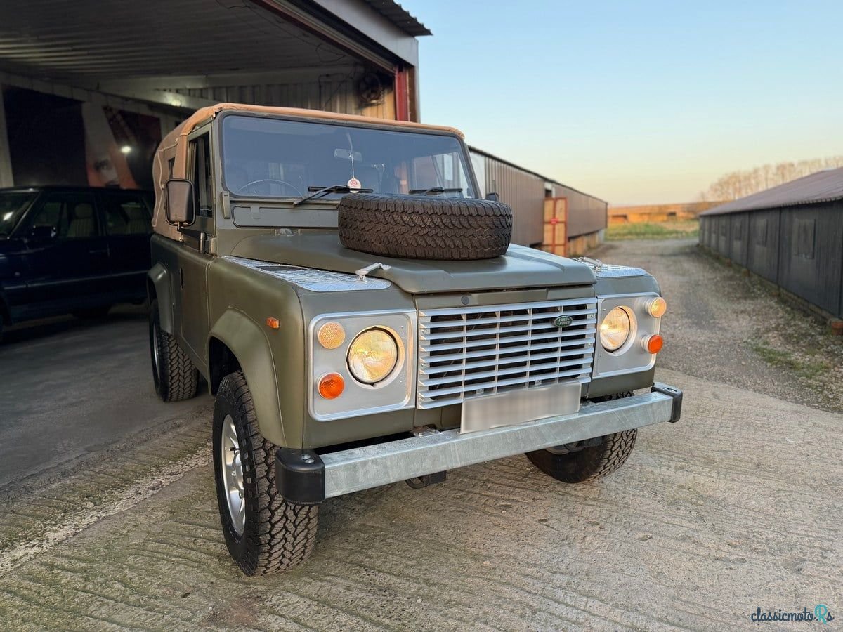 1986' Land Rover Defender photo #1