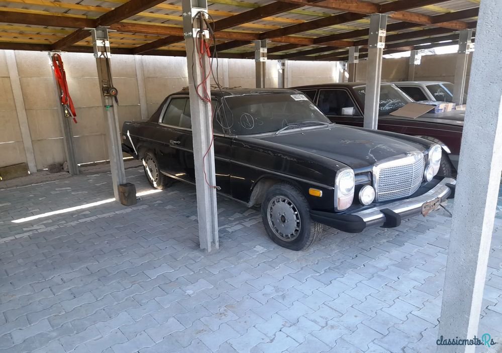 1975' Mercedes-Benz W114 photo #1