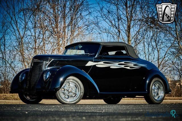 1937' Ford photo #2