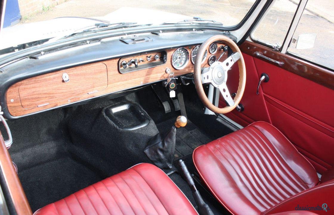 1969' Triumph Vitesse photo #2