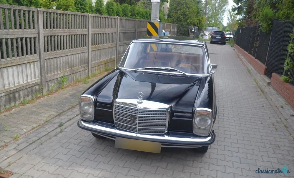 1972' Mercedes-Benz W115 photo #4