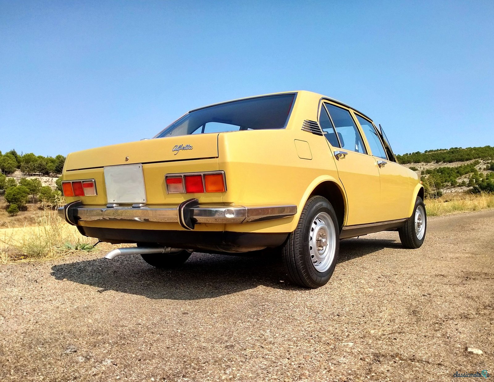 1975' Alfa Romeo Alfetta photo #3