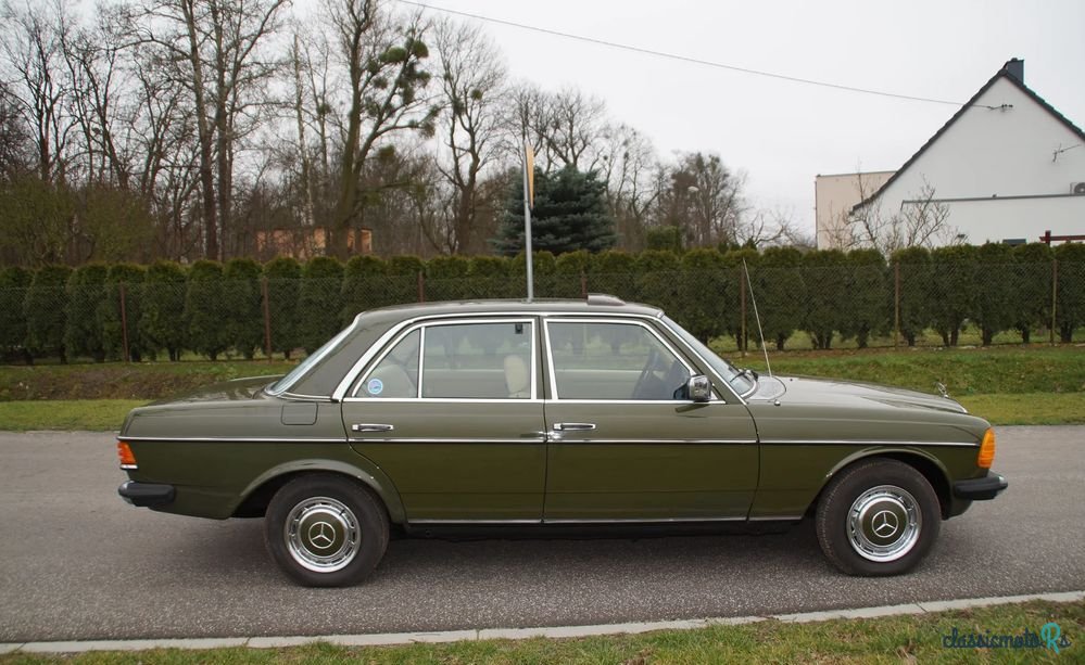 1979' Mercedes-Benz W123 photo #6