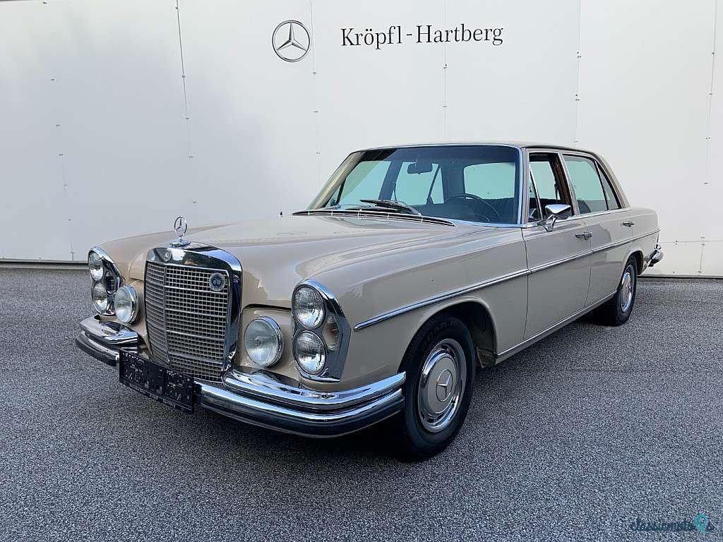 1968' Mercedes-Benz 280 photo #2
