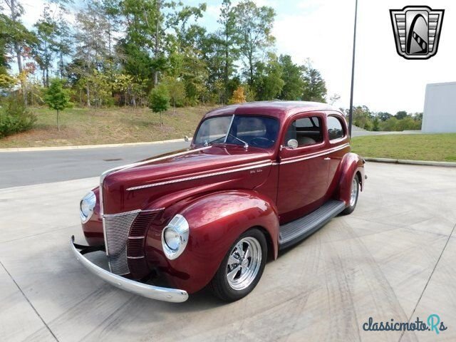 1940' Ford Deluxe photo #4