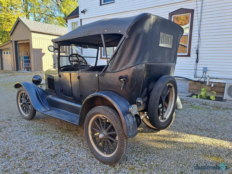 1926' Ford Model T Touring photo #4