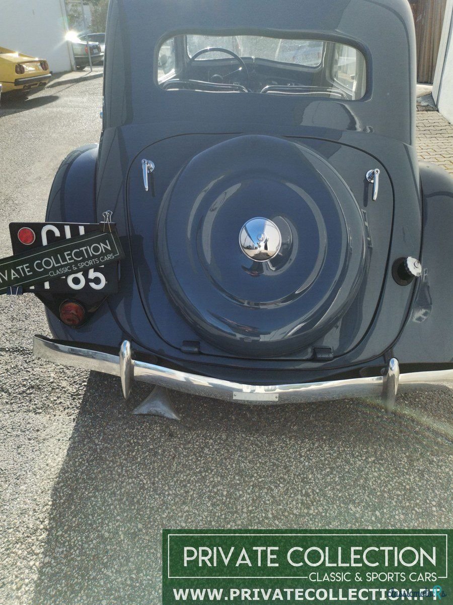 1946' Citroen Traction Avant photo #5