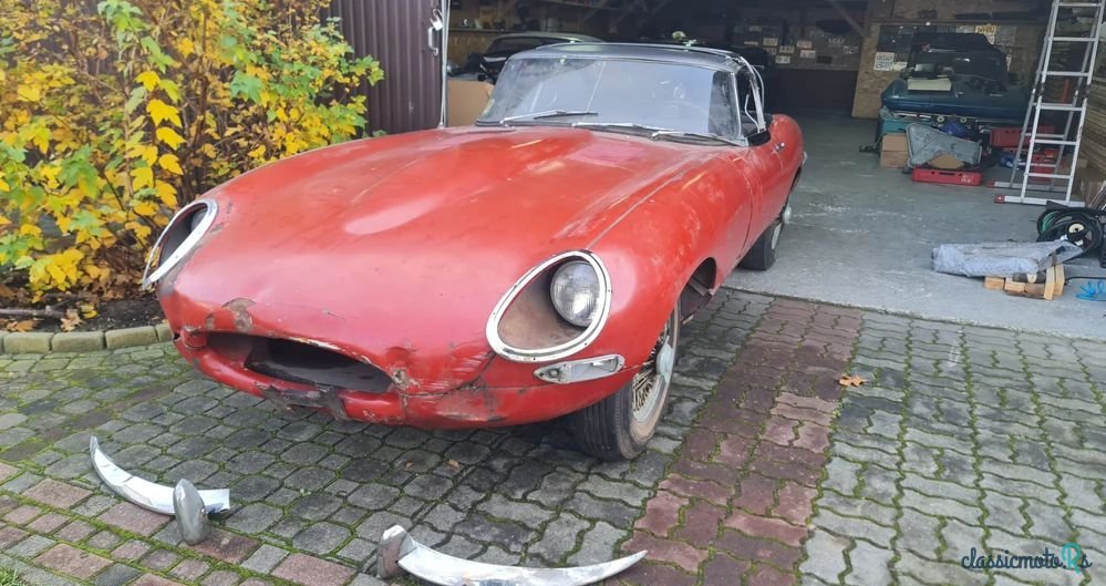 1965' Jaguar E-Type photo #2