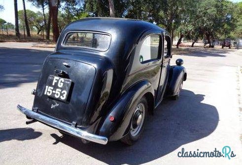 1947' Ford Anglia photo #3