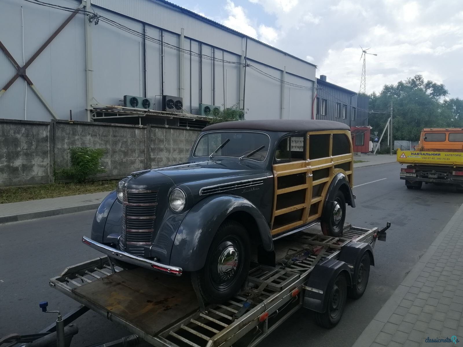 1955' Moskvitch 400-420 Фургон photo #1