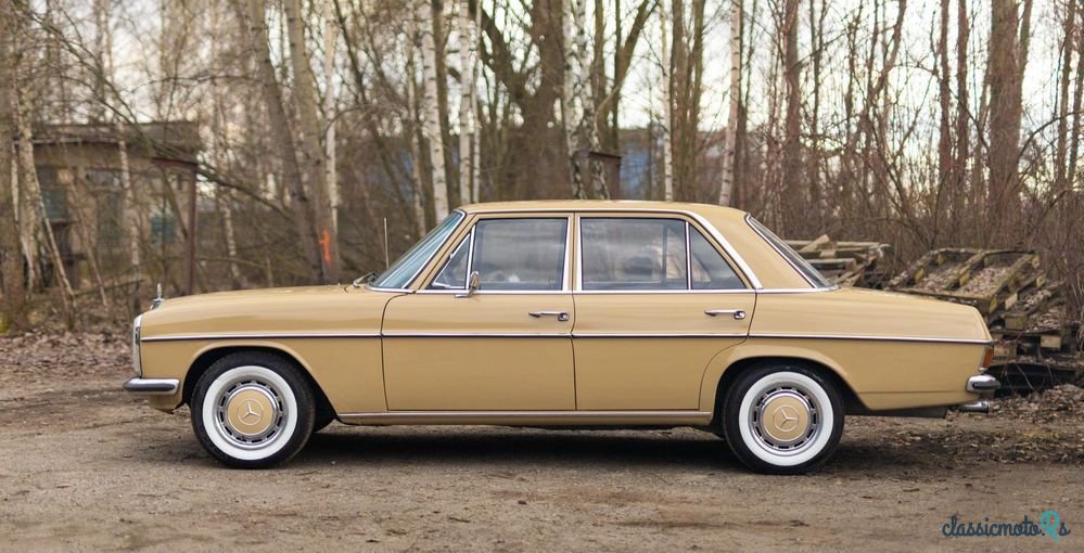 1973' Mercedes-Benz W115 200D/8 photo #1