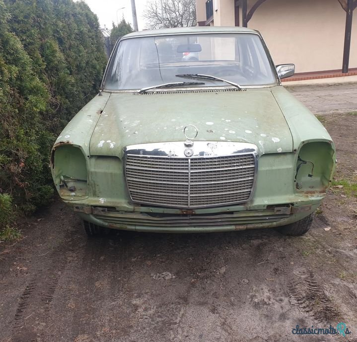 1974' Mercedes-Benz W115 photo #2