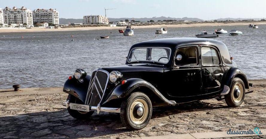 1957' Citroen 11 Normale Berlines photo #1