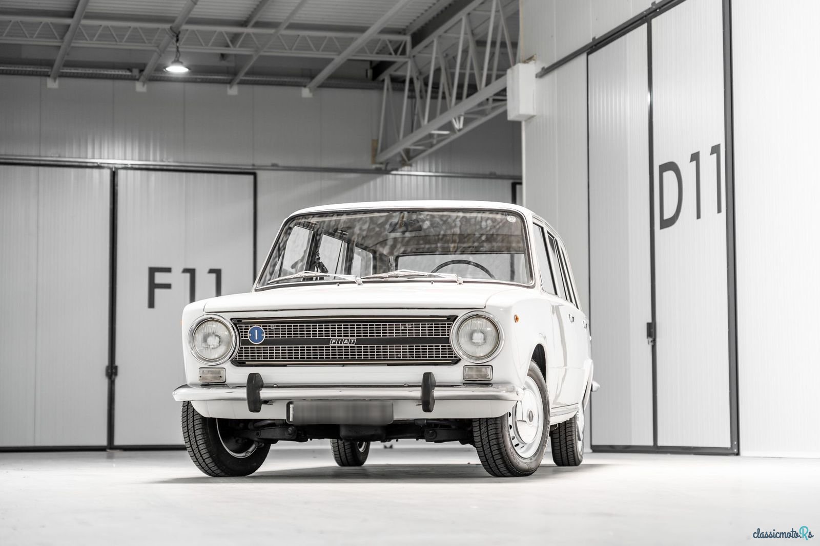 1975' Fiat 124 photo #6