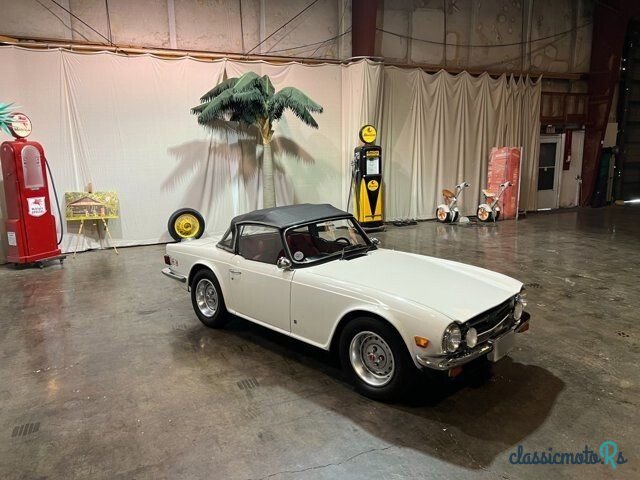 1976' Triumph TR6 photo #4