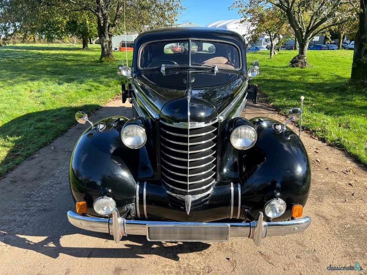 1938' Oldsmobile F 37 photo #5