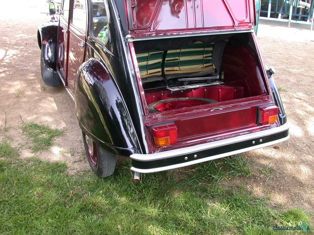 1982' Citroen 2CV photo #6