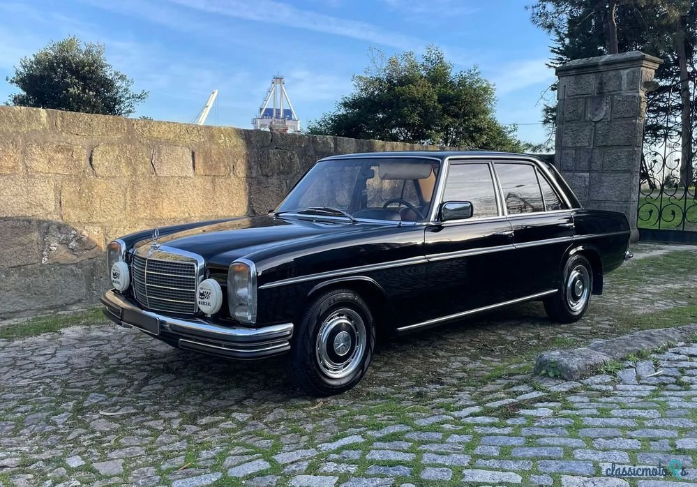 1974' Mercedes-Benz 230 230.4 photo #1