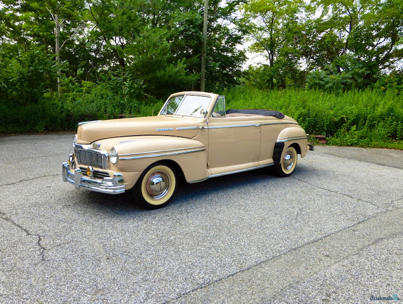 1947' Mercury Eight photo #3