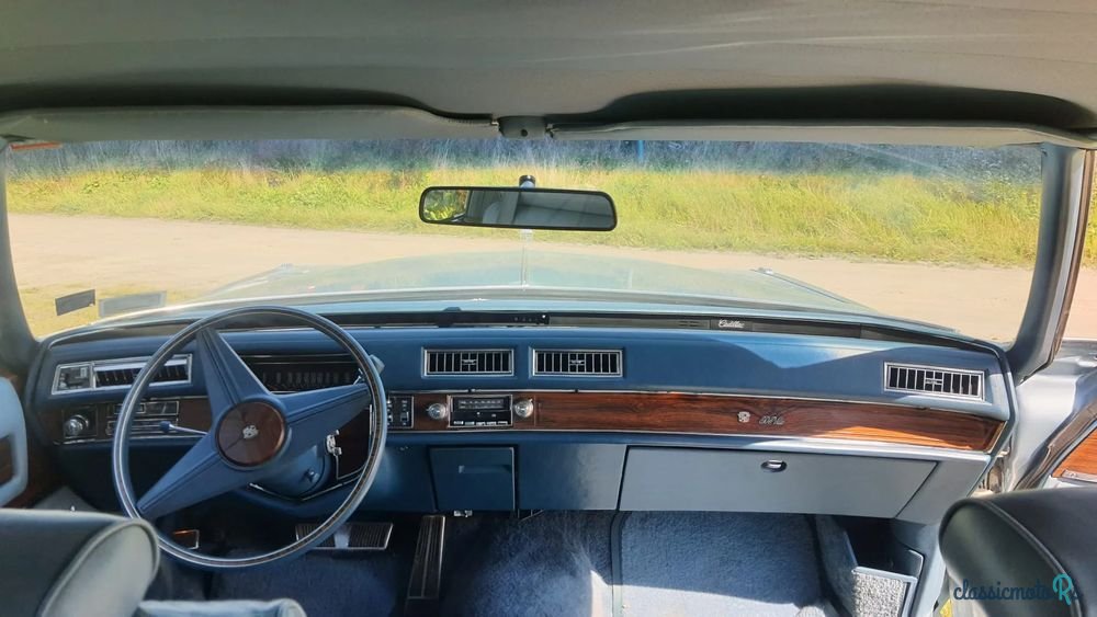 1976' Cadillac Deville photo #6