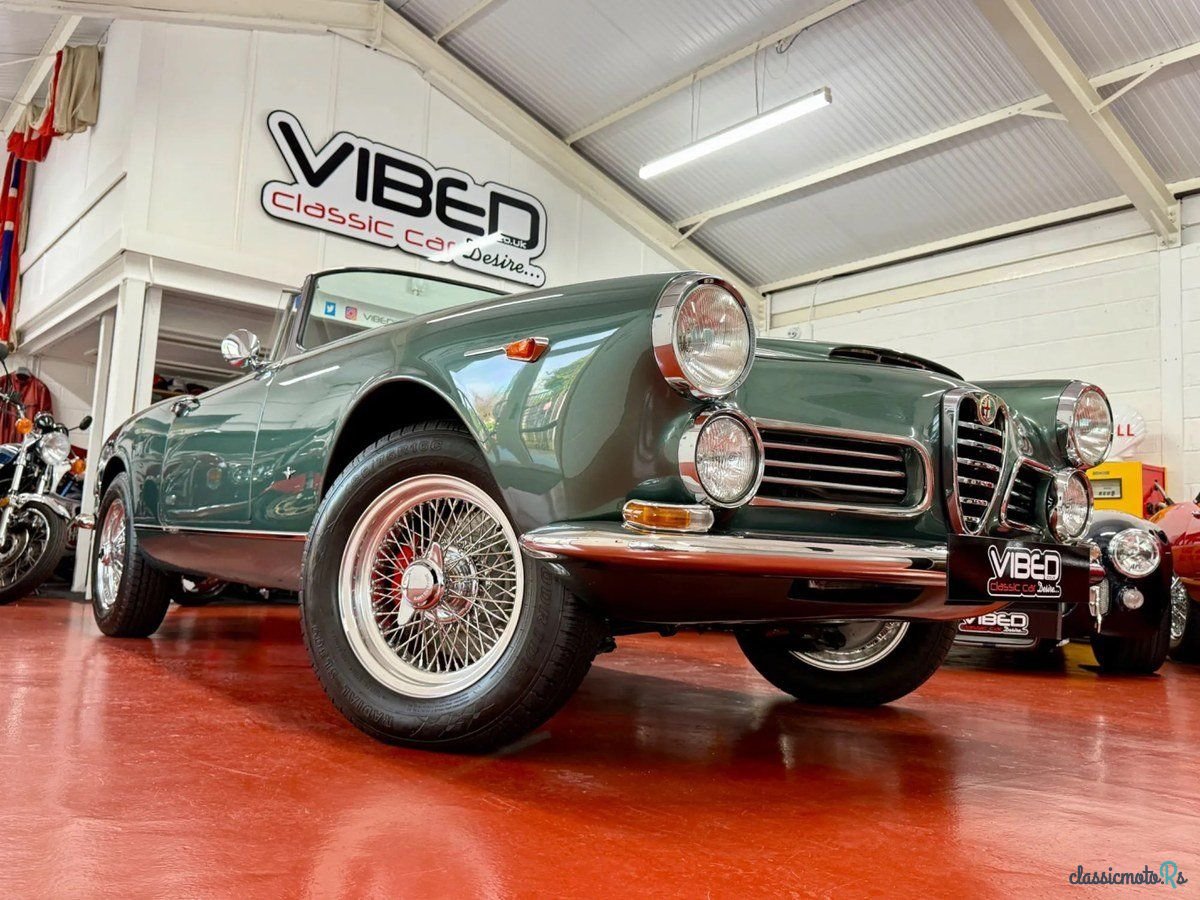 1966' Alfa Romeo Spider photo #3