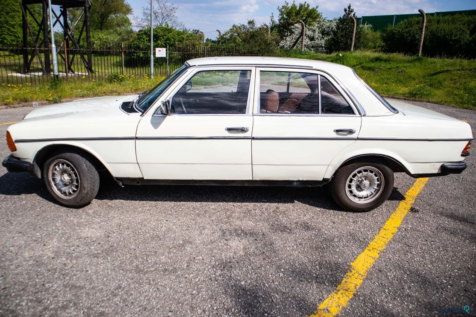 1980' Mercedes-Benz W123 photo #6
