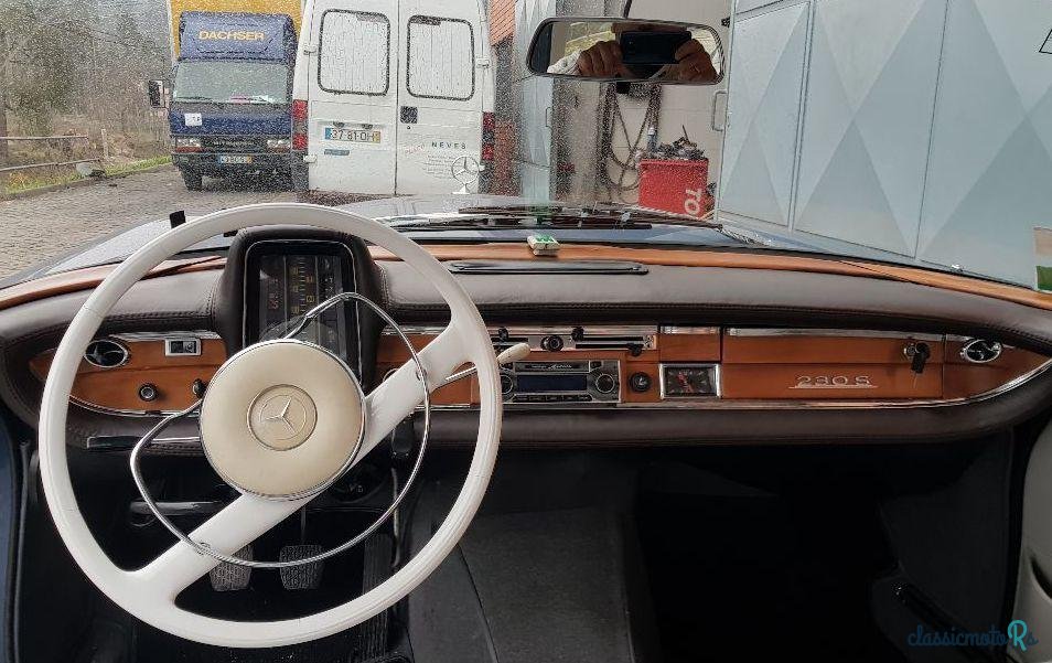 1965' Mercedes-Benz 230 S photo #1