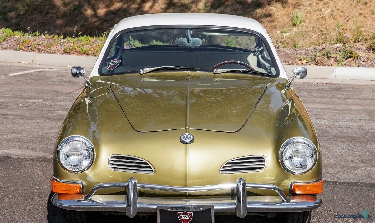 1971' Volkswagen Karmann Ghia photo #2