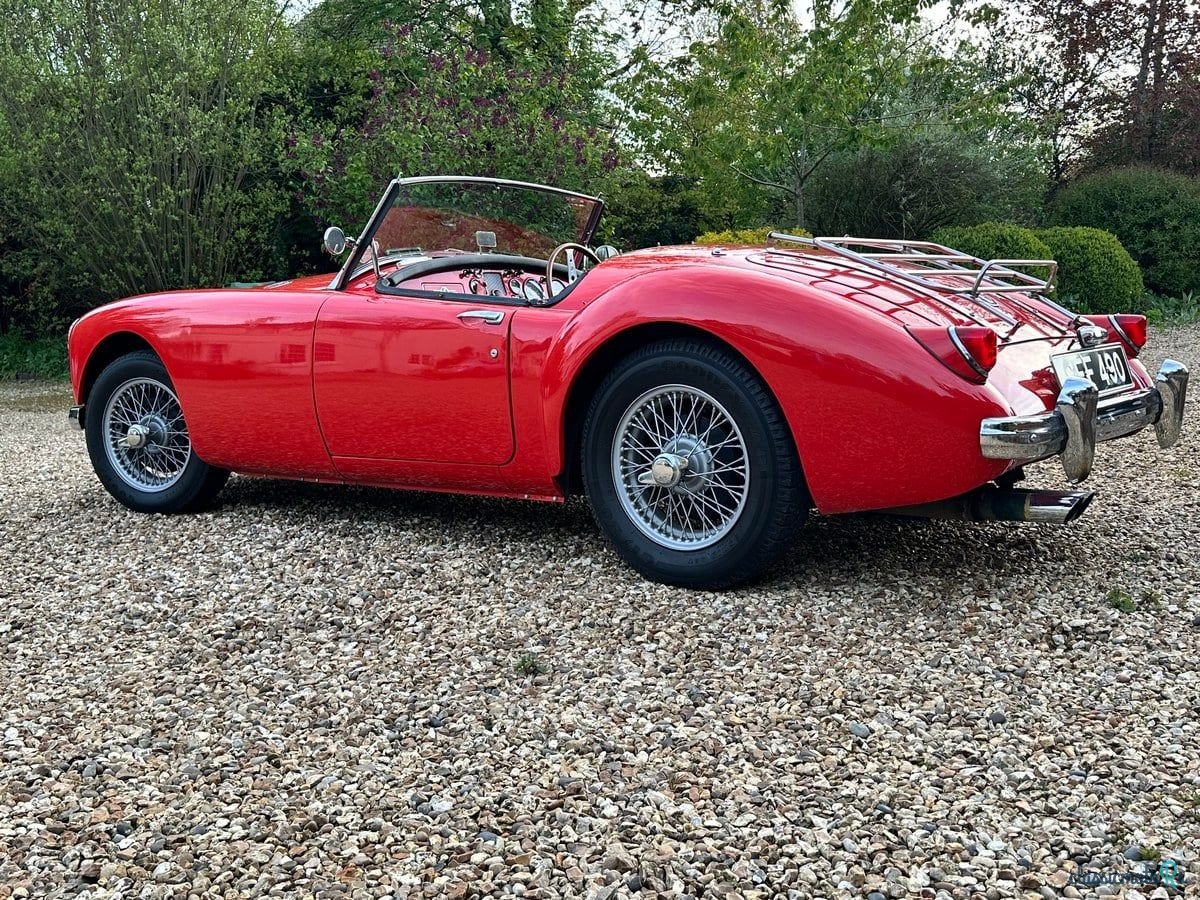 1958' MG MGA photo #4