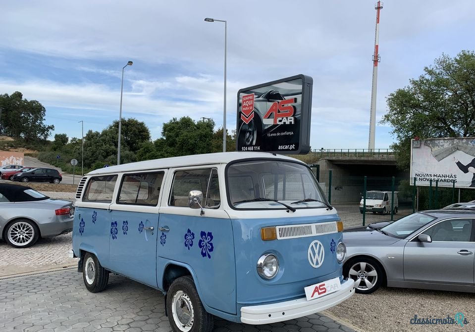 1974' Volkswagen Transporter photo #1