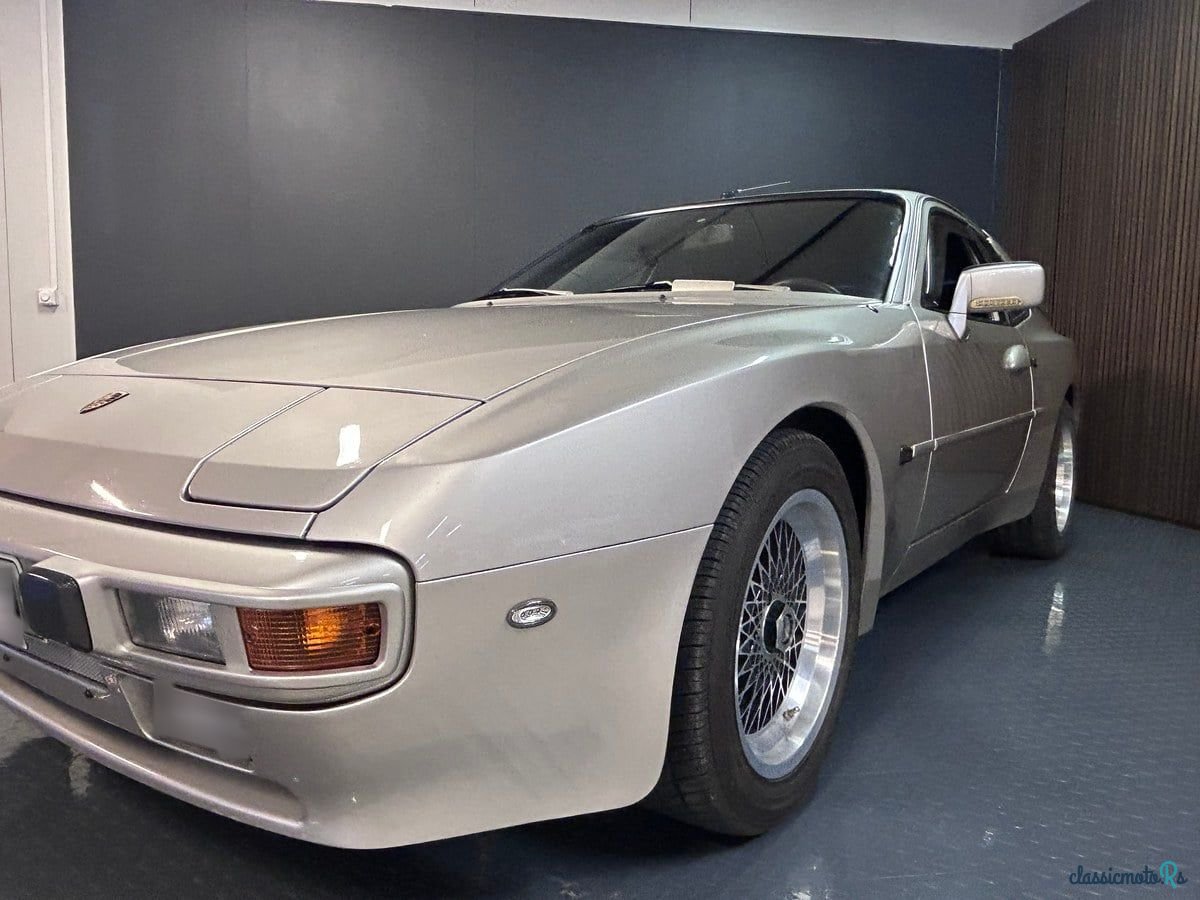 1984' Porsche 944 photo #6