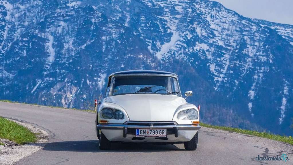 1972' Citroen DS ID19 photo #3