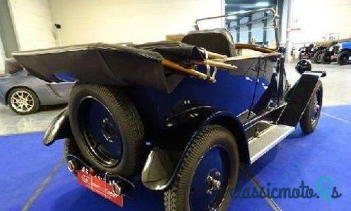 1923' Renault Cabrio photo #2