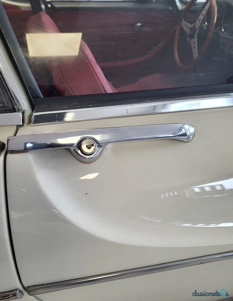 1968' Volvo P1800 photo #3