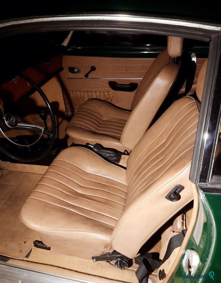1970' Volkswagen Karmann Ghia photo #4