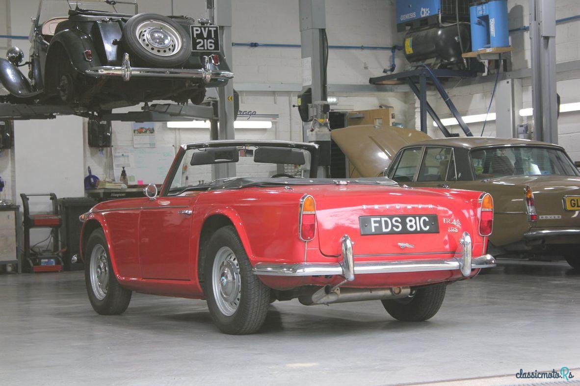 1965' Triumph TR4 photo #4