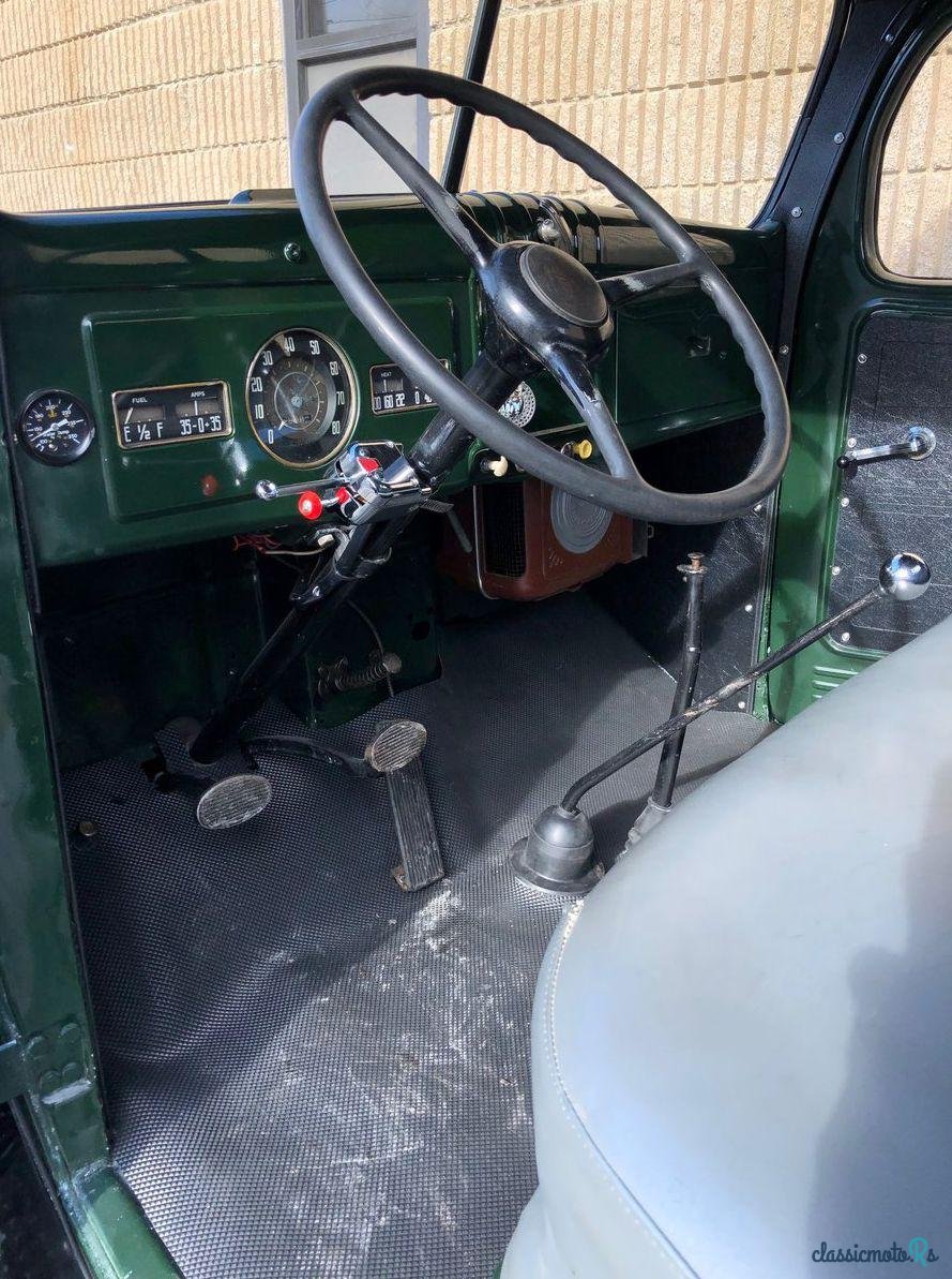 1946' Dodge W200 photo #2