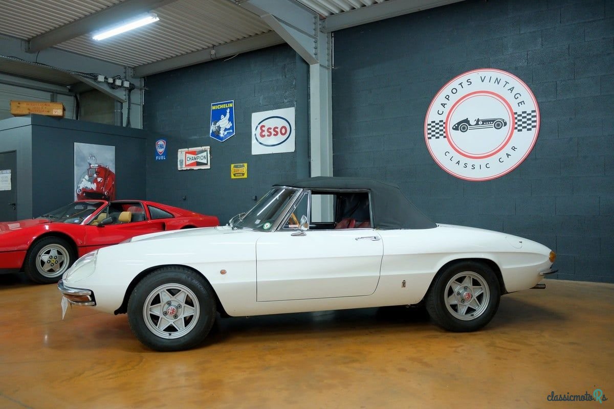 1969' Alfa Romeo 1750 photo #2