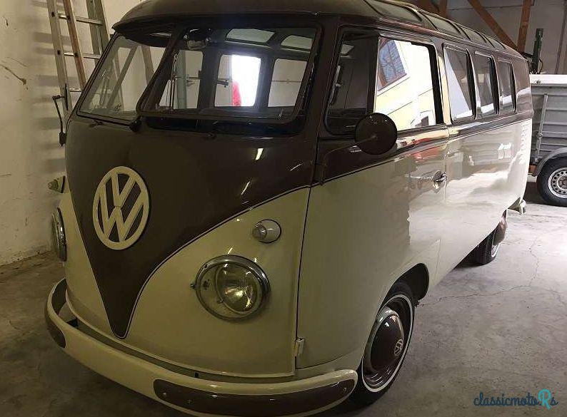 1961' Volkswagen T1 Samba photo #1