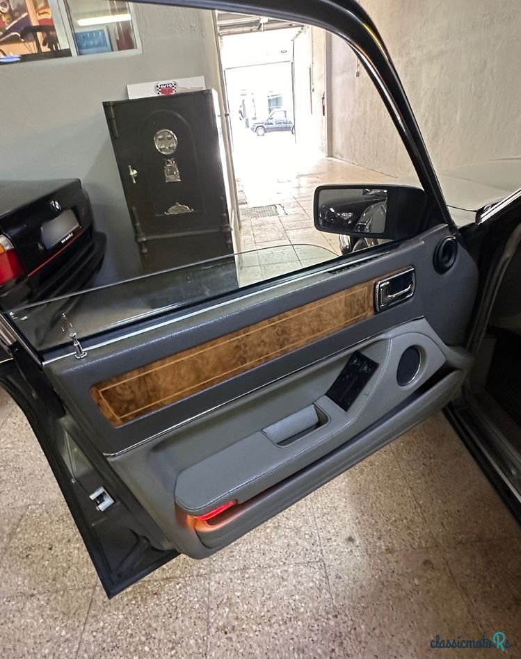 1990' Jaguar Sovereign 4.0 photo #6