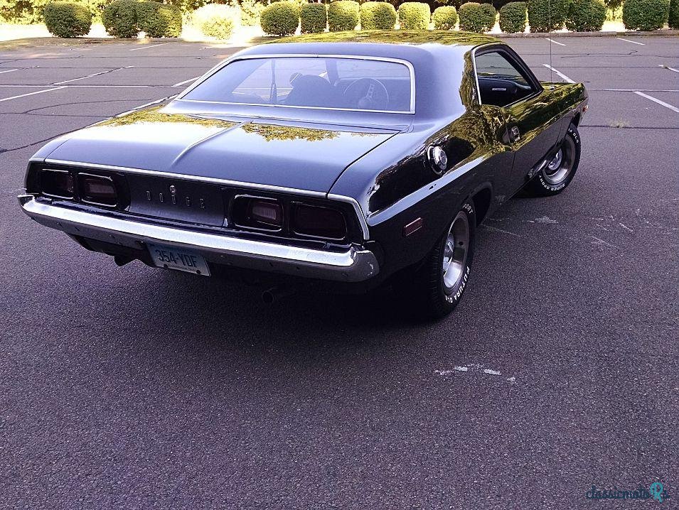 1974' Dodge Challenger photo #3