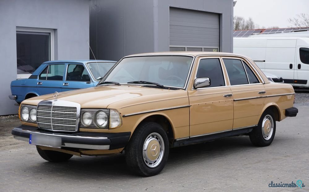 1978' Mercedes-Benz W123 photo #1