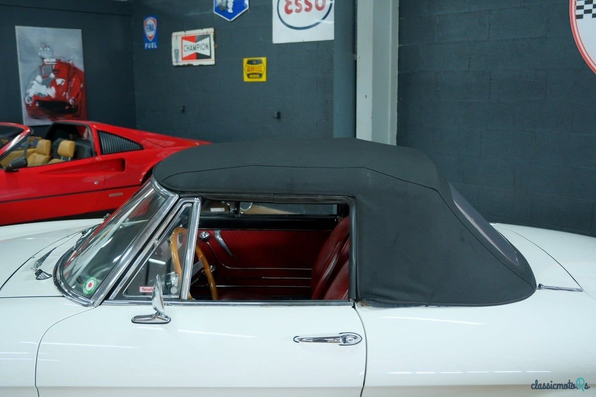 1969' Alfa Romeo 1750 photo #3