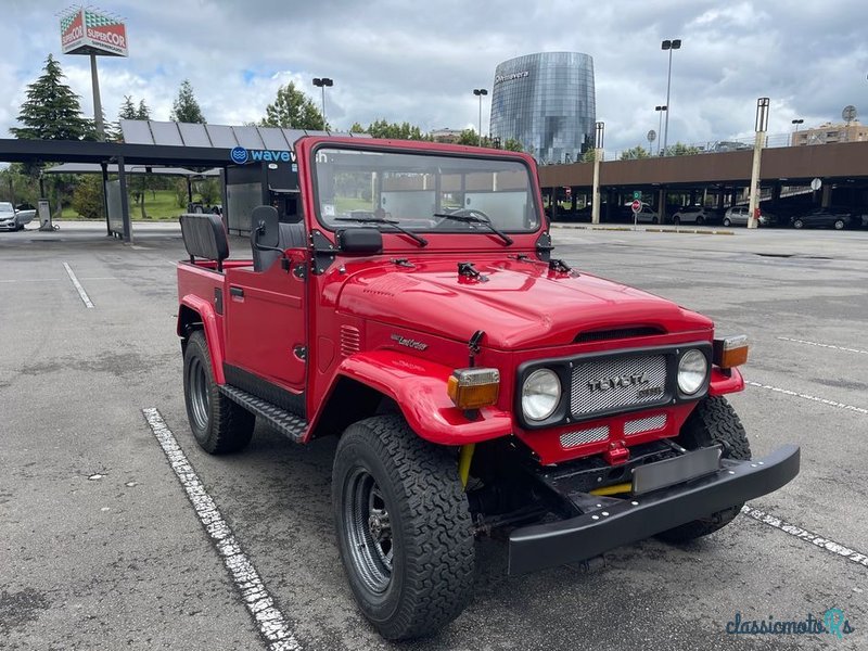 1980' Toyota Land Cruiser photo #3